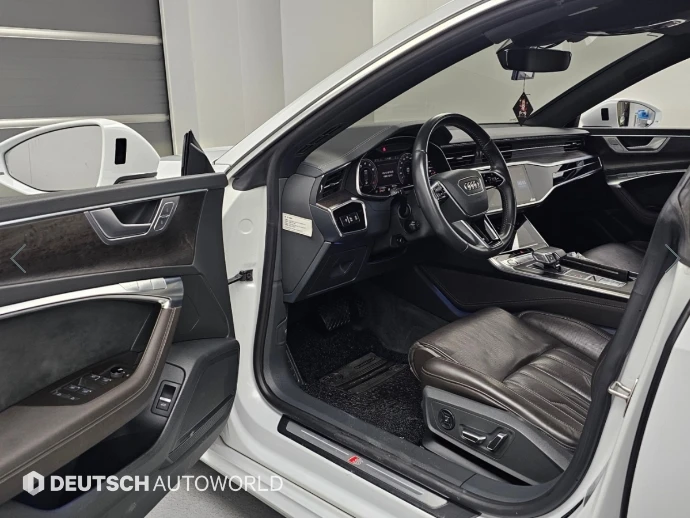 Audi A7 55 TFSI quattro* HUD* BLIND SPOT* 360* КРАЙНА ЦЕНА, снимка 11 - Автомобили и джипове - 56133673