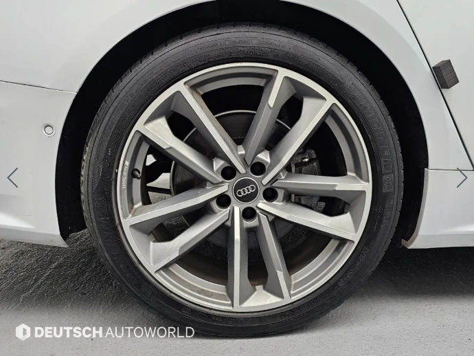 Audi A7 55 TFSI quattro* HUD* BLIND SPOT* 360* КРАЙНА ЦЕНА, снимка 5 - Автомобили и джипове - 56133673