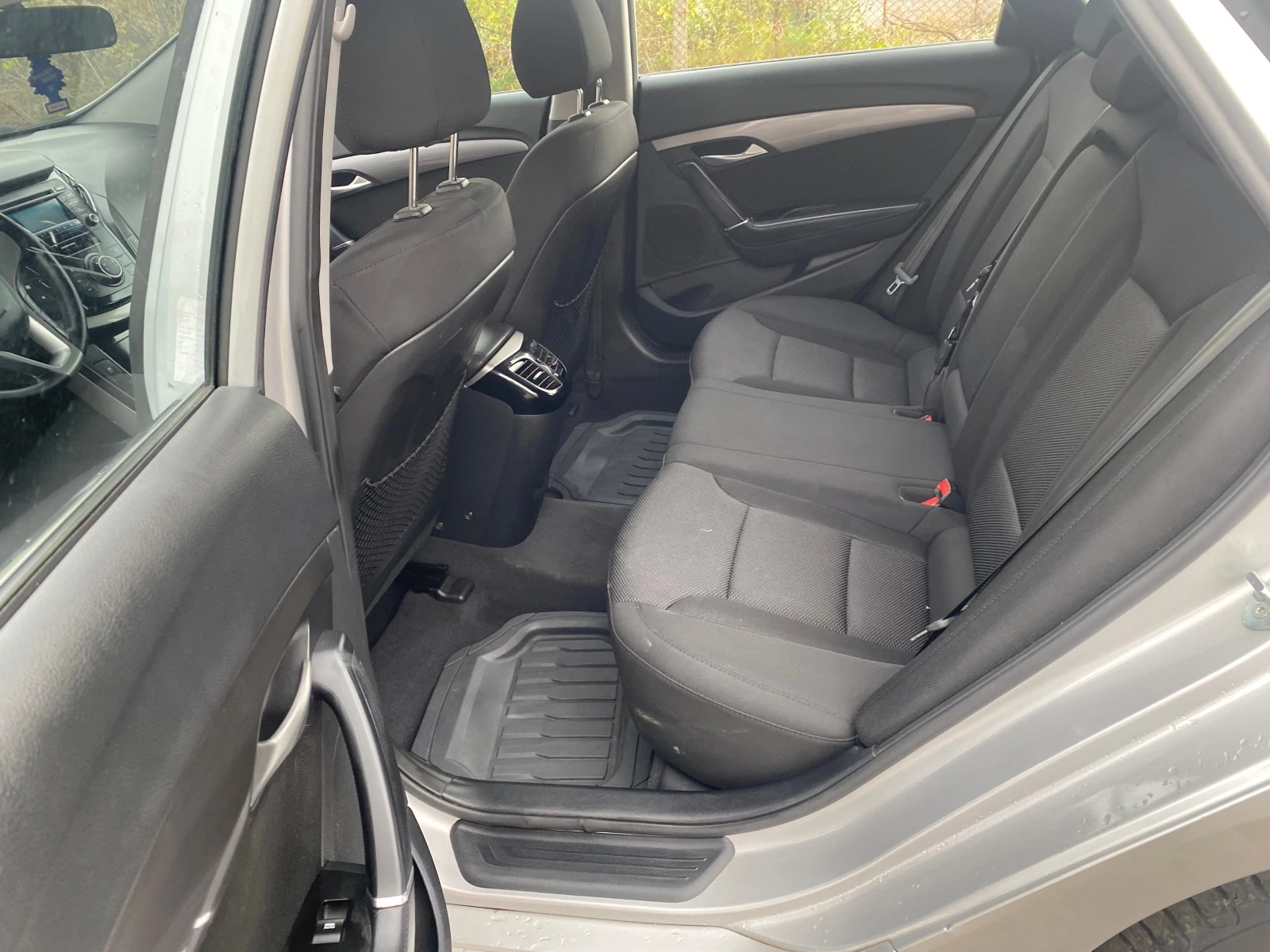 Hyundai I40 Швейцария | Mobile.bg — изображение 12