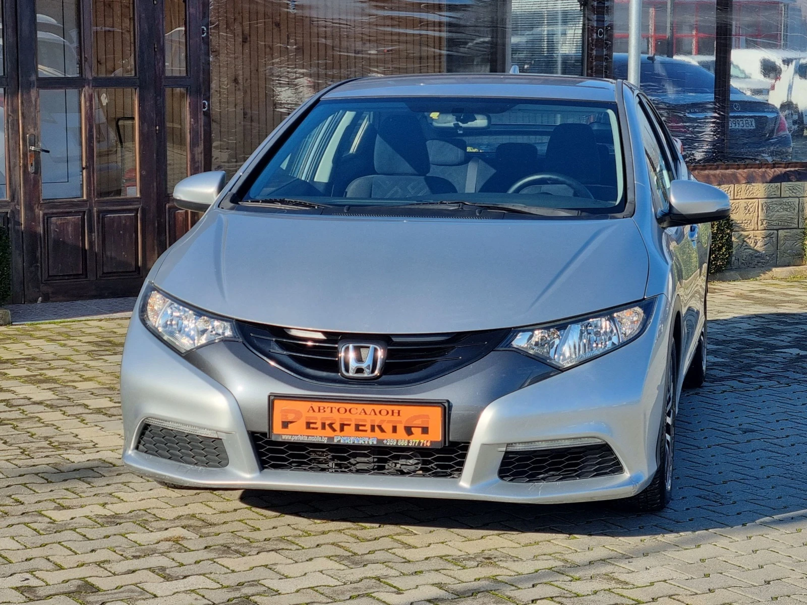 Honda Civic 1.6 дизел 120к.с. - изображение 3