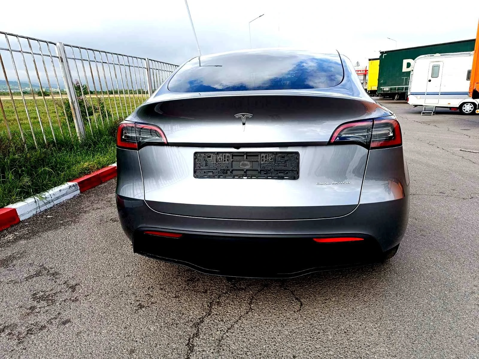 Tesla Model Y Long Range Dual Motor Нов автомобил - изображение 6