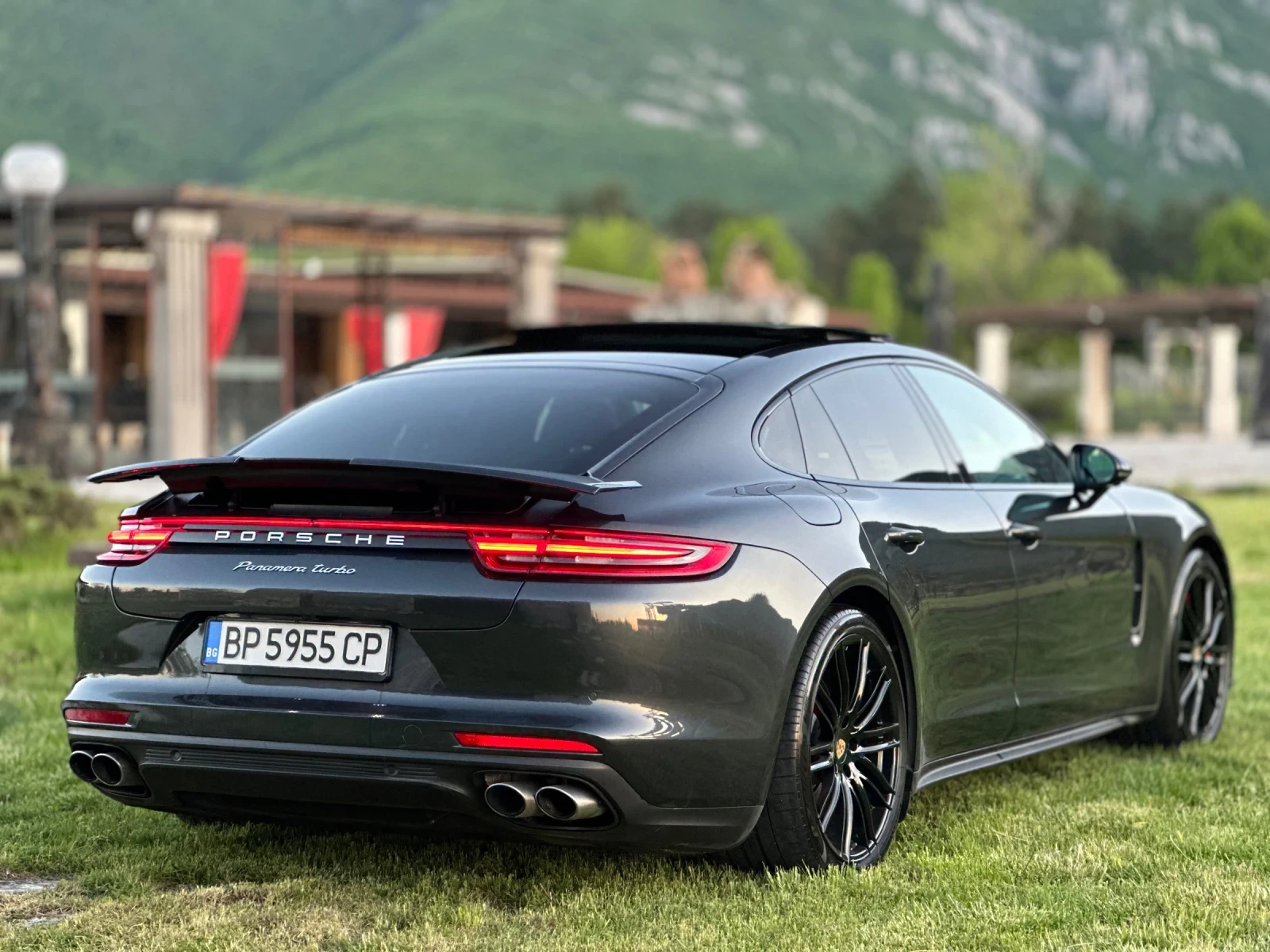 Porsche Panamera Turbo 550hp Германия  Пълна Сервизна История - изображение 3
