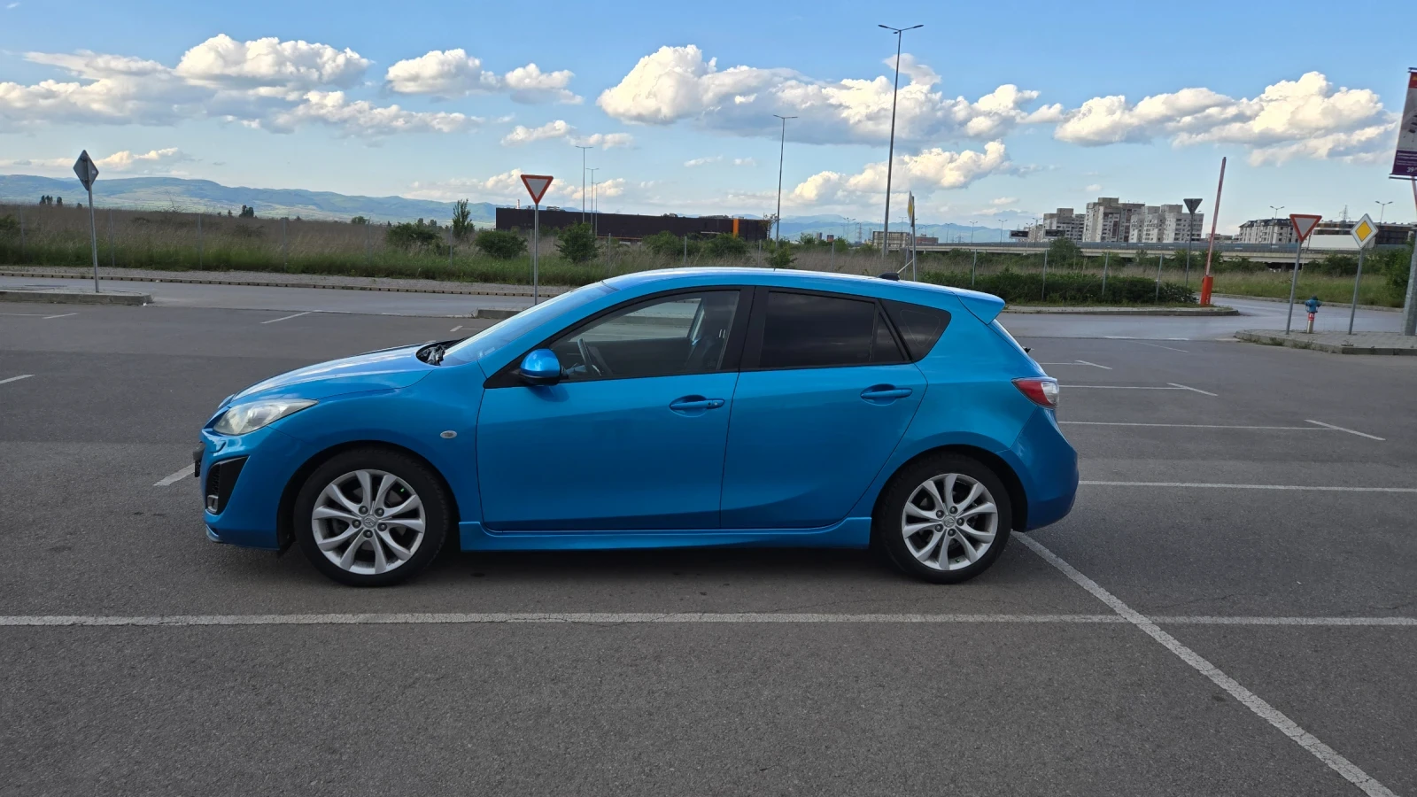 Mazda 3 2.2 - изображение 6