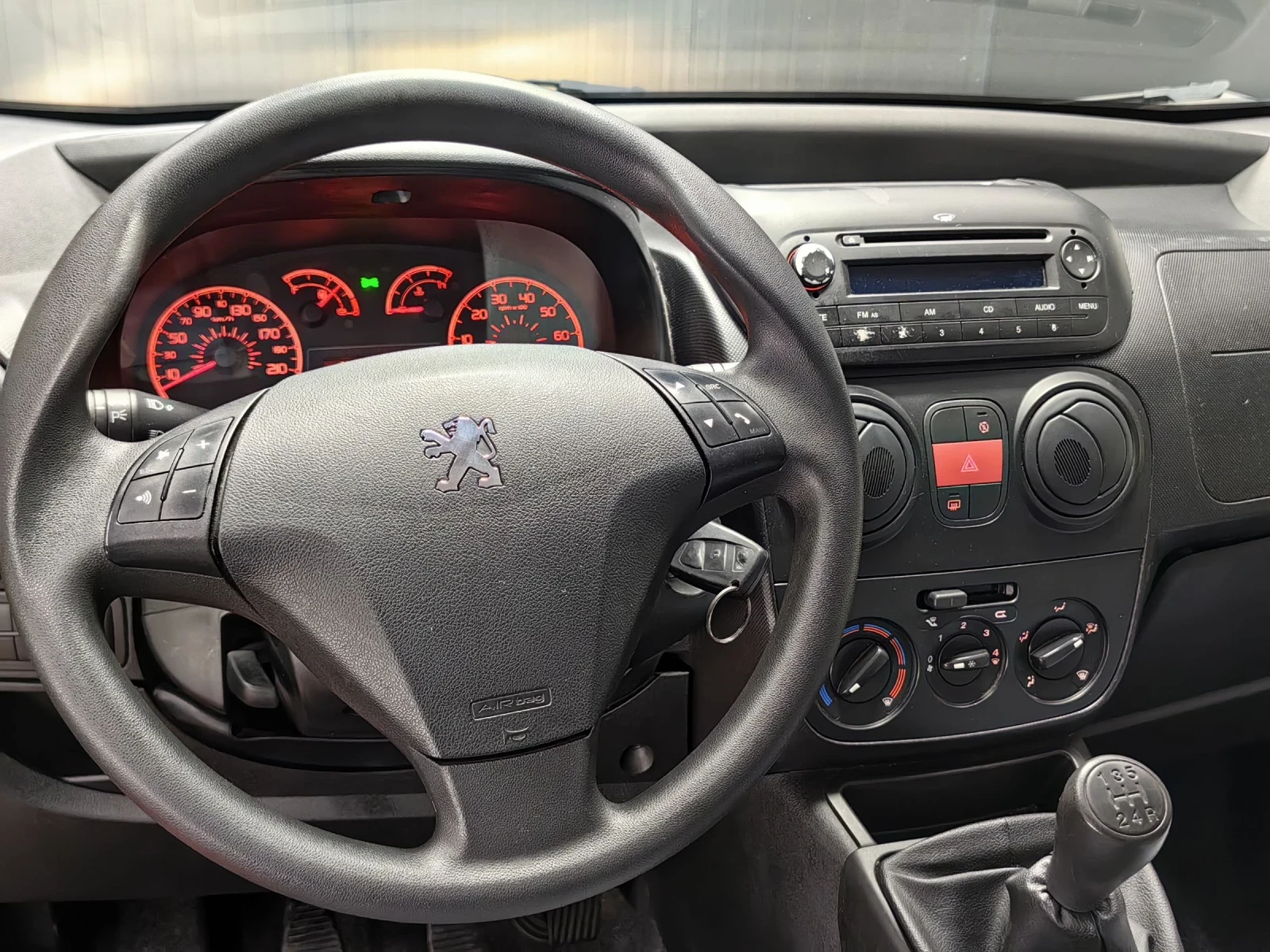 Peugeot Bipper 1.3 Hdi КЛИМАТИК - изображение 9