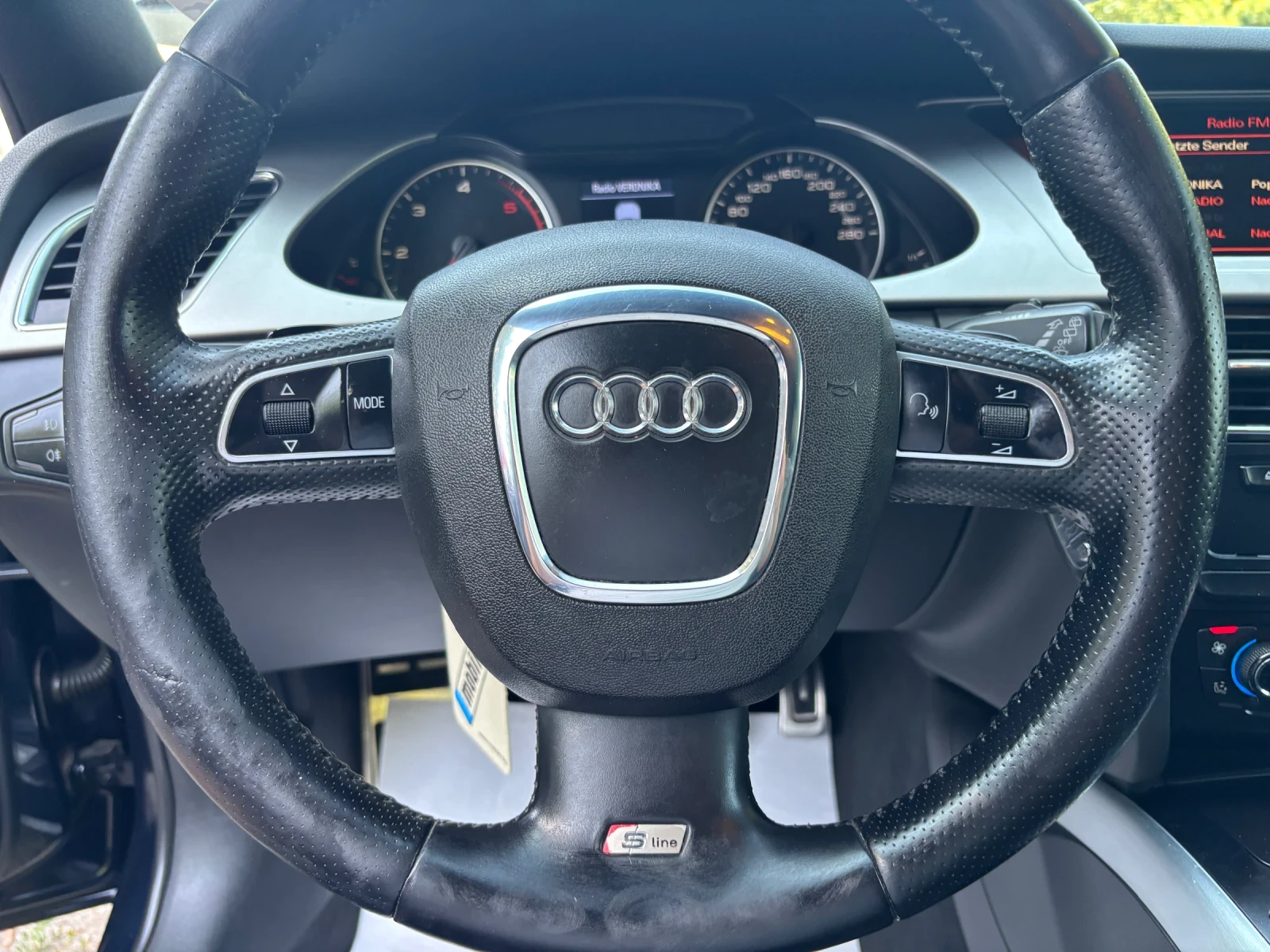 Audi A4 2009+ 2.0TDI140+ LED+ -S-LAIN+ F1 | Mobile.bg   11