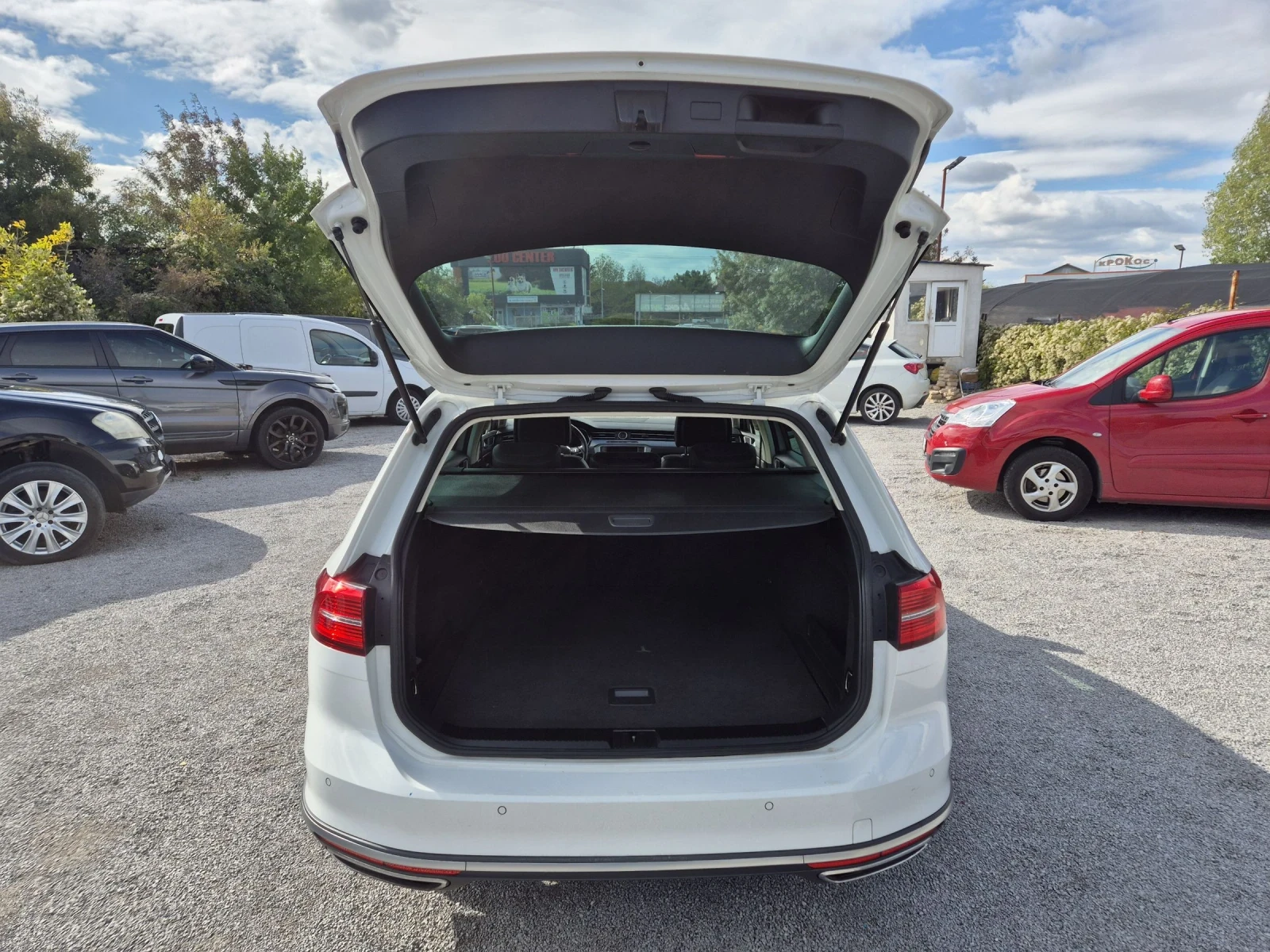 VW Alltrack 2.0-TDI-190кс/ДИСКТОНИК/ЛЕД | Mobile.bg — изображение 14