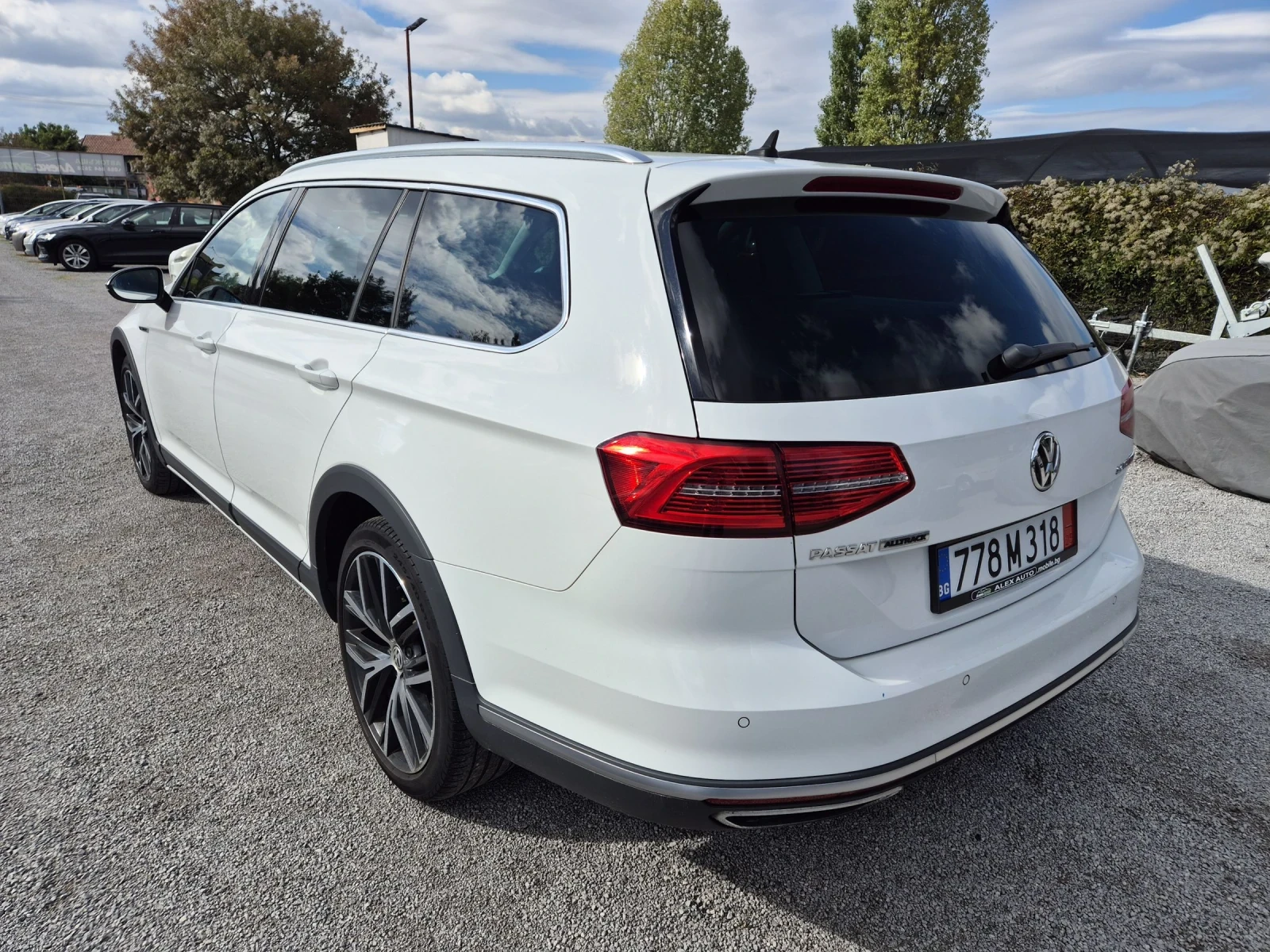 VW Alltrack 2.0-TDI-190кс/ДИСКТОНИК/ЛЕД - изображение 2