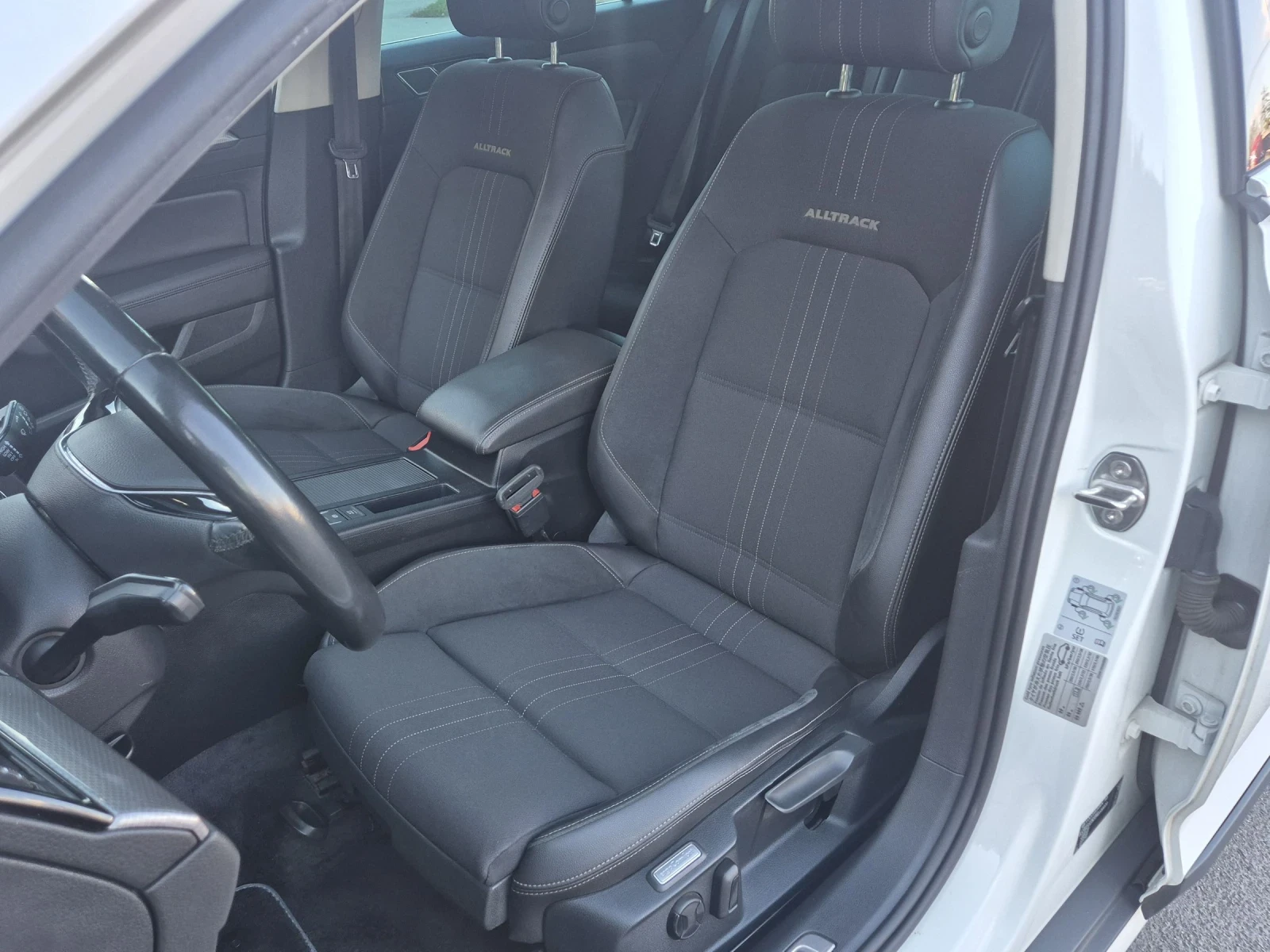 VW Alltrack 2.0-TDI-190кс/ДИСКТОНИК/ЛЕД - изображение 9