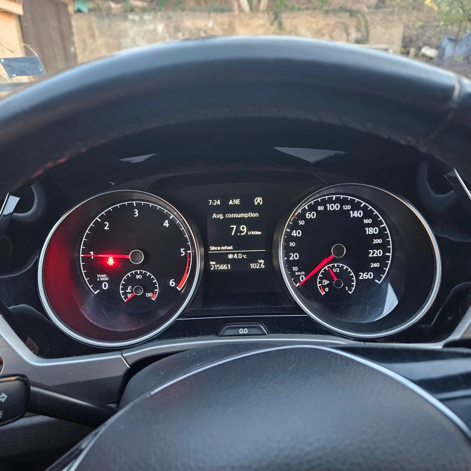 VW Touran 2.0 TDI  - изображение 4