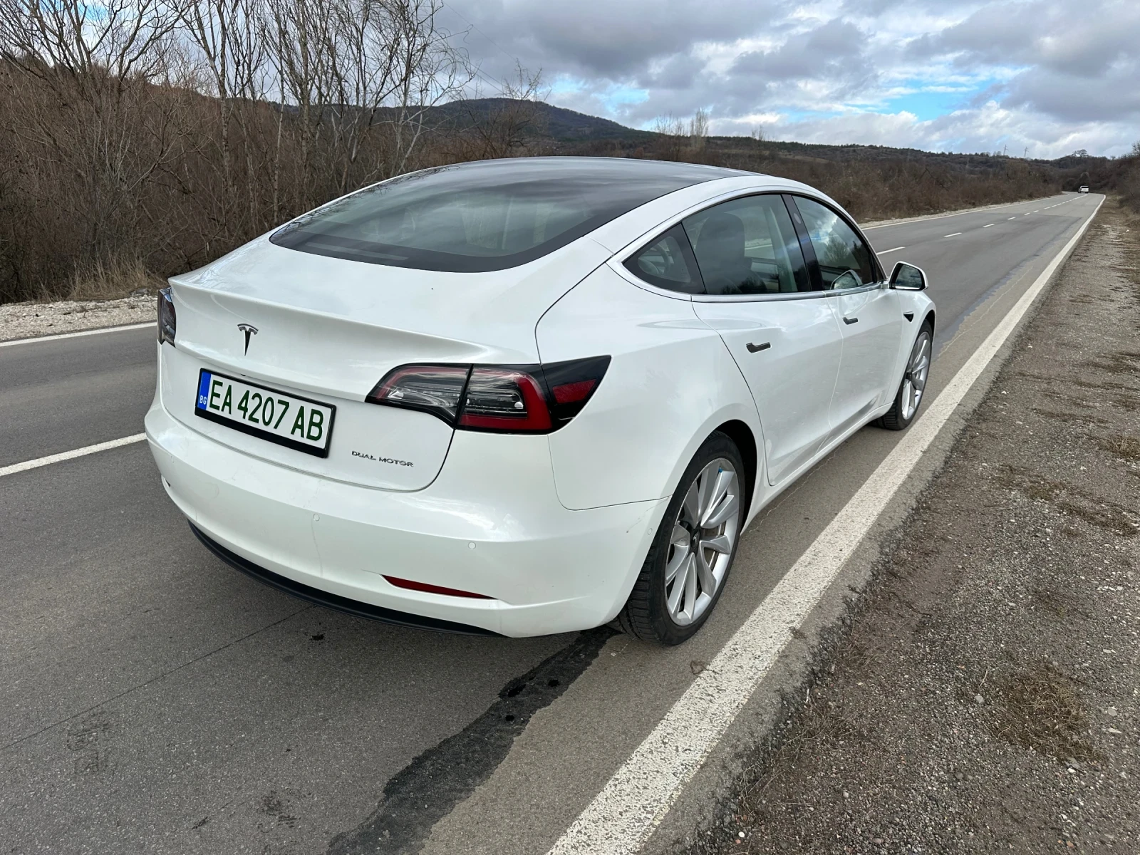 Tesla Model 3 Long Range 4х4 Dual Motor ГАРАНЦИЯ Европа, снимка 3 - Автомобили и джипове - 53998377