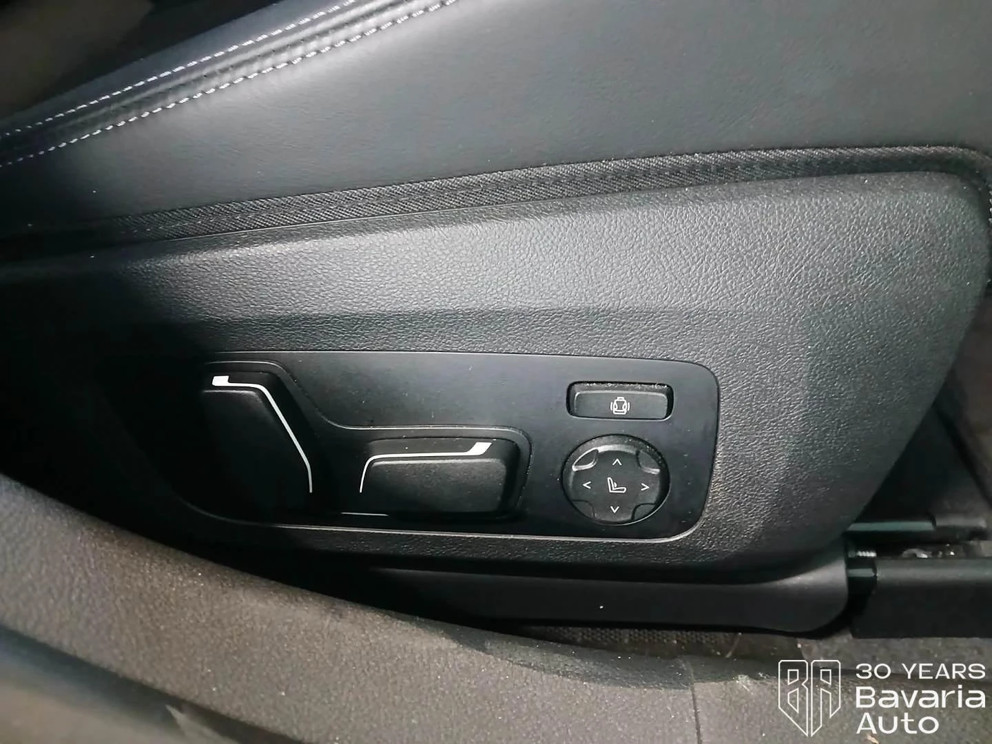 BMW M3 M Competition xDrive Sportautomatic, снимка 15 - Автомобили и джипове - 54969905
