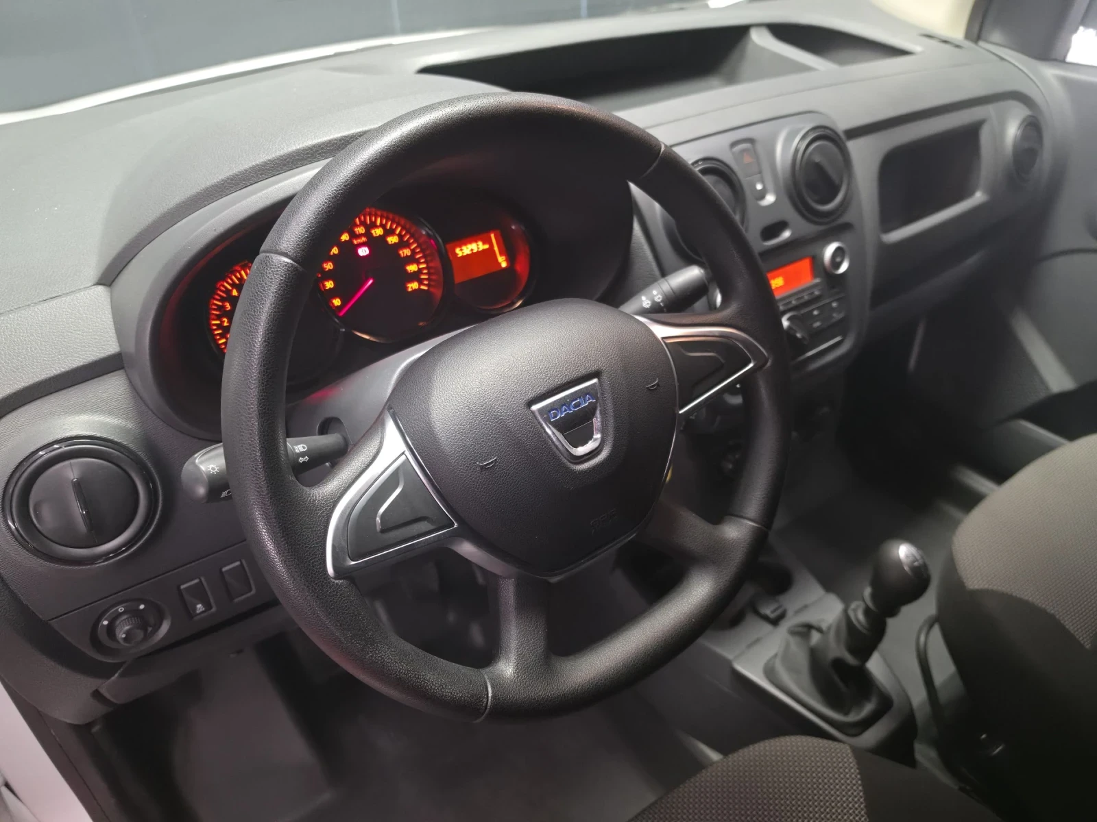 Dacia Dokker 53 000КМ* 1.5DCI* ЕЛ* КЛИМА* ЧИСТО НОВА, снимка 12 - Автомобили и джипове - 55035954