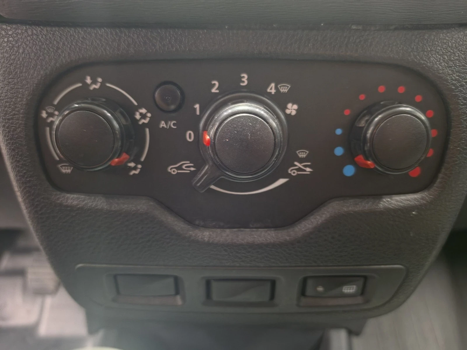 Dacia Dokker 53 000КМ* 1.5DCI* ЕЛ* КЛИМА* ЧИСТО НОВА, снимка 15 - Автомобили и джипове - 55035954