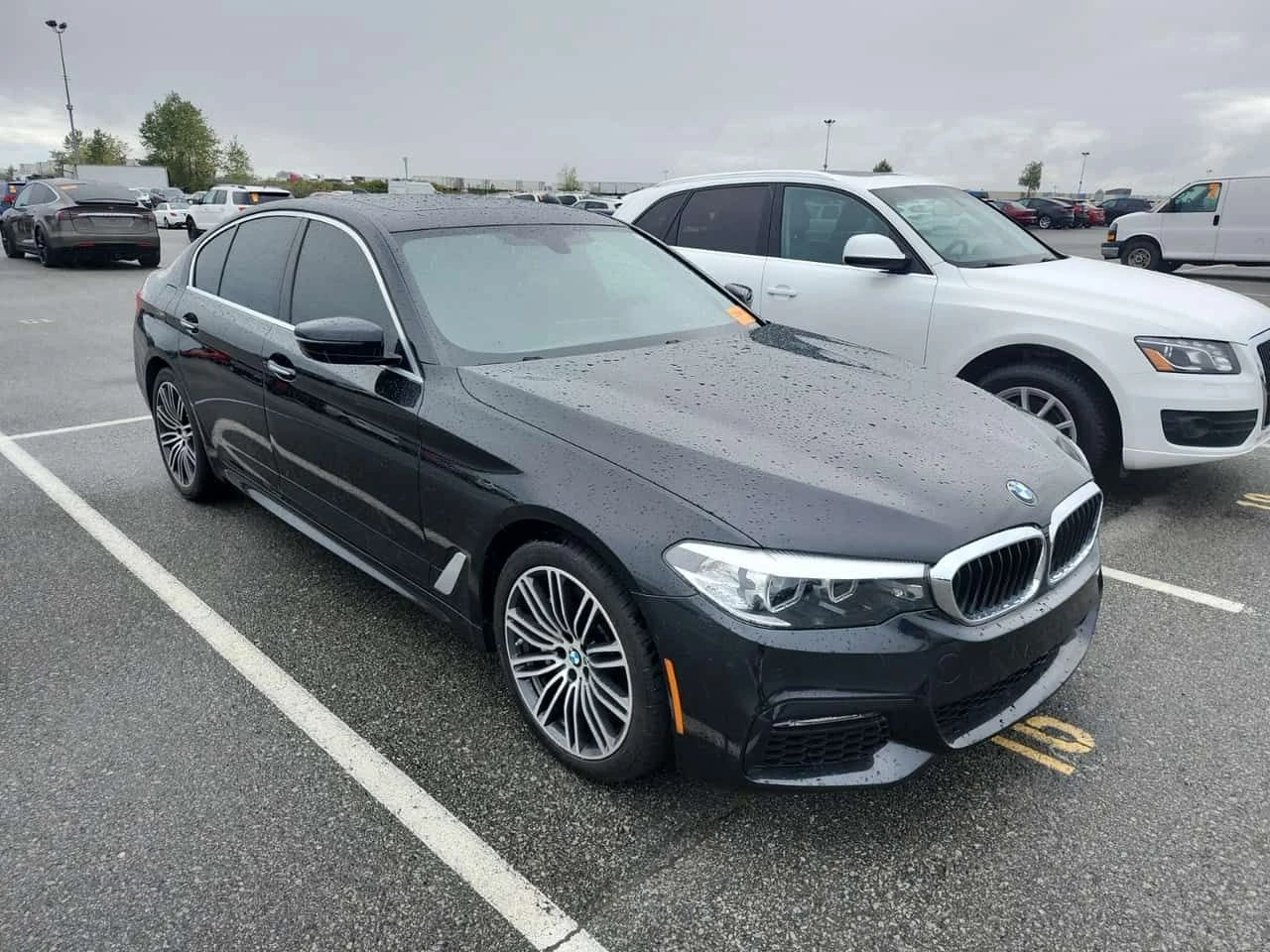 BMW 530 * 530I XDRIVE * АВТОКРЕДИТ БЕЗ ПЪРВОНАЧАЛНА ВНОСКА, снимка 2 - Автомобили и джипове - 55720200
