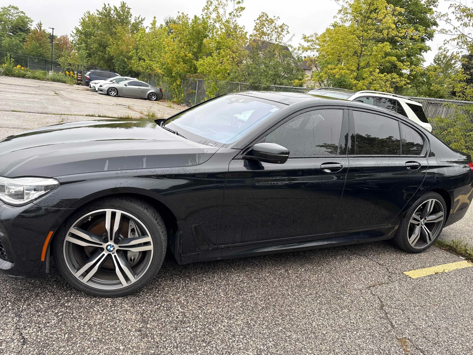 BMW 750 * 750i xDrive * АВТОКРЕДИТ БЕЗ ПЪРВОНАЧАЛНА ВНОСКА, снимка 2 - Автомобили и джипове - 56064934