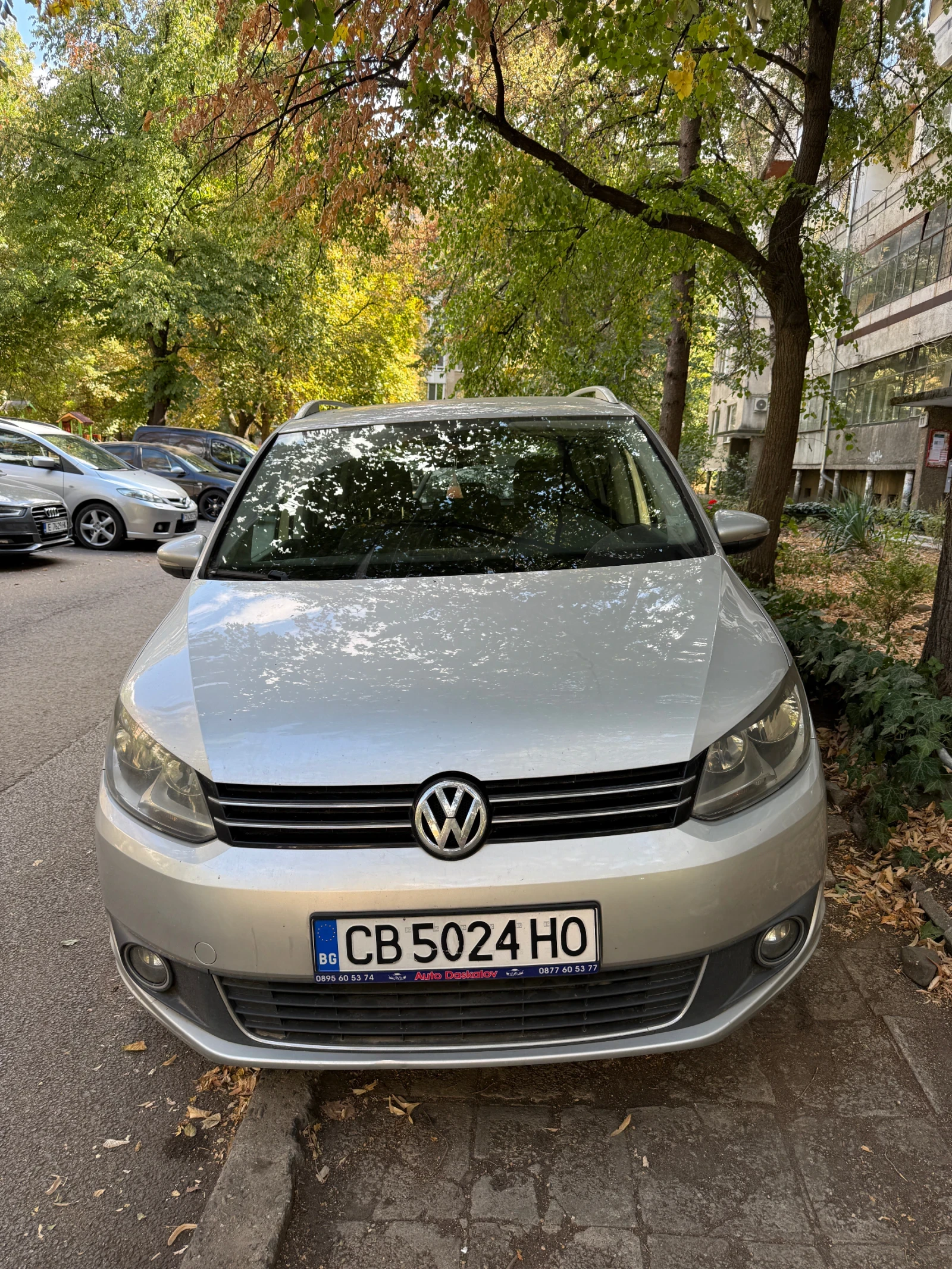 VW Touran, снимка 2 - Автомобили и джипове - 56214748