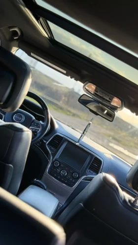Jeep Grand cherokee Overland 3.6 , снимка 17