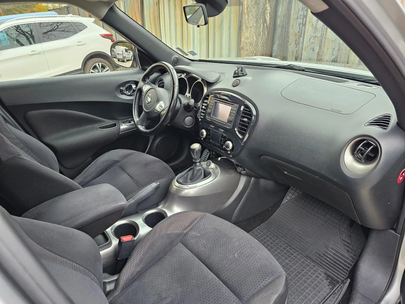 Nissan Juke Turbo, снимка 12 - Автомобили и джипове - 47915436