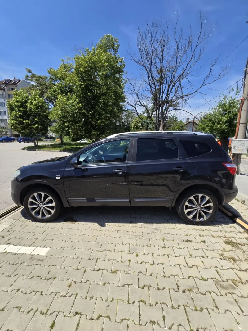 Nissan Qashqai 2.0 DCI, снимка 2 - Автомобили и джипове - 52459232