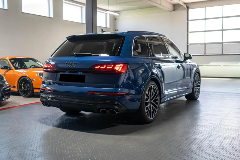Audi SQ7 FACELIFT/ABT 650HP/CARBON/B&O/PANO/MATRIX/HEAD UP/, снимка 6 - Автомобили и джипове - 51062723