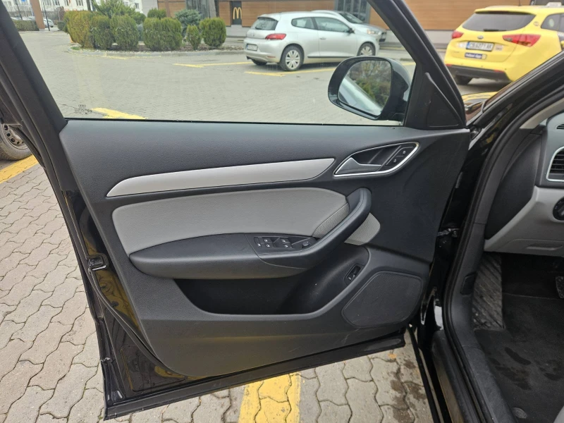 Audi Q3, снимка 9 - Автомобили и джипове - 53165031