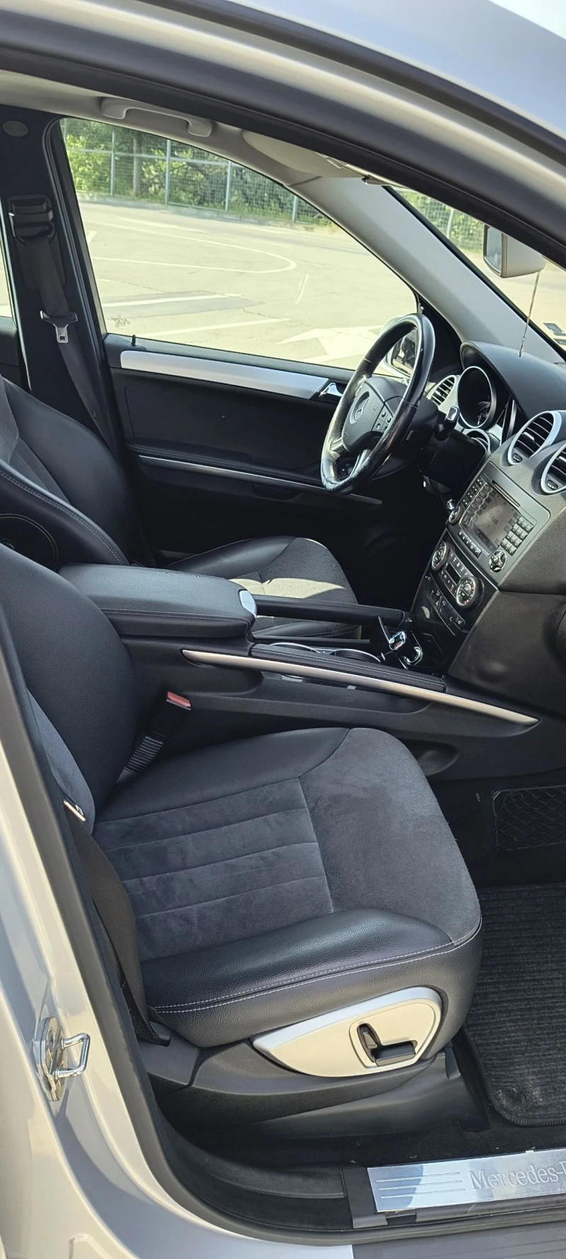 Mercedes-Benz ML 320, снимка 8 - Автомобили и джипове - 53334419