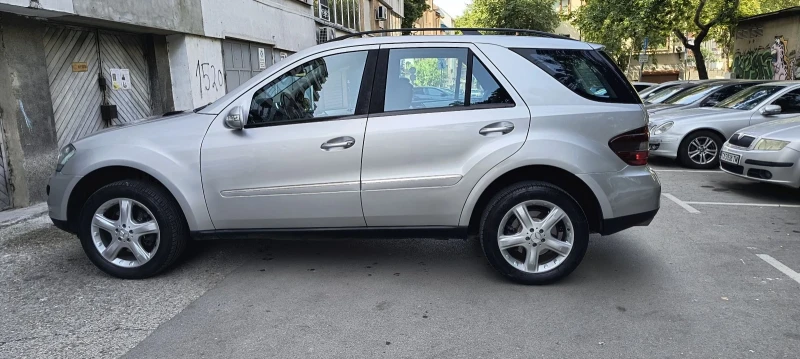 Mercedes-Benz ML 320, снимка 6 - Автомобили и джипове - 53334419