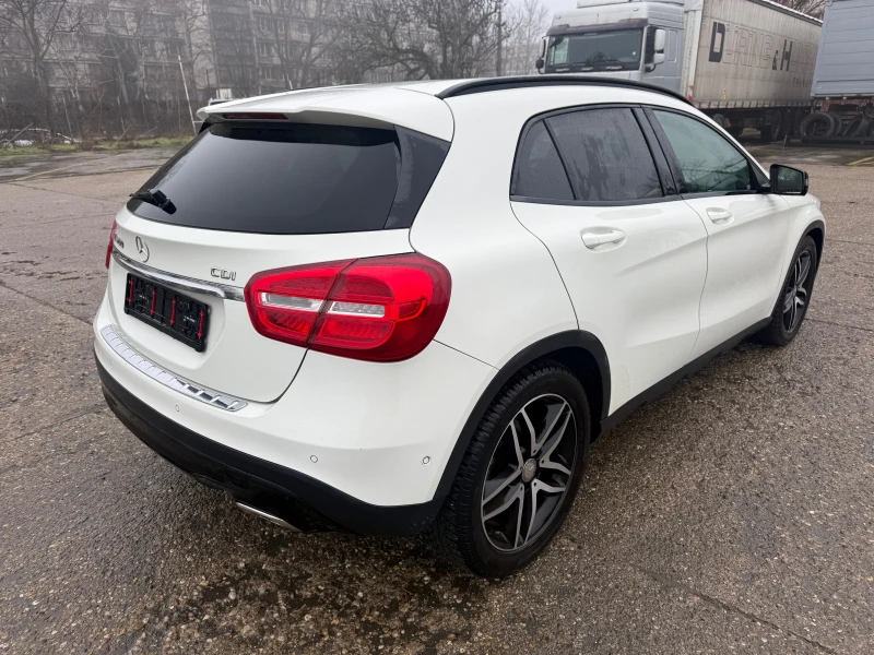 Mercedes-Benz GLA 200 CDI, снимка 6 - Автомобили и джипове - 53468729