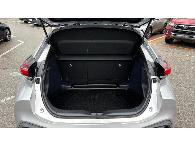 Toyota C-HR 1.8 HSD SELECTION, снимка 10 - Автомобили и джипове - 54075774