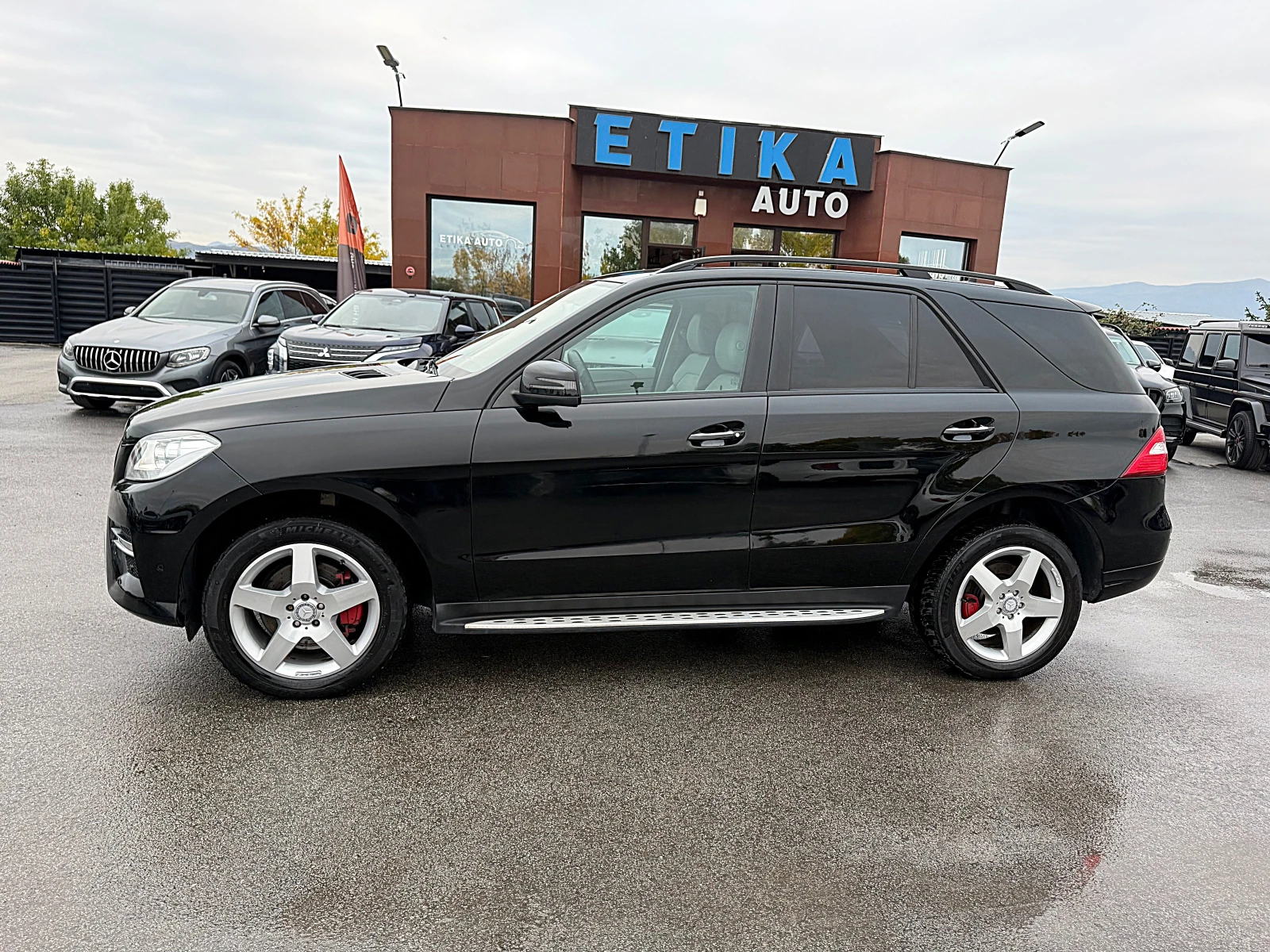 Mercedes-Benz ML 350 AMG SPORT OPTIK-LED-NAVI-KAMERA-ПОДГРЯВАНЕ-ГЕРМАНИ - изображение 4