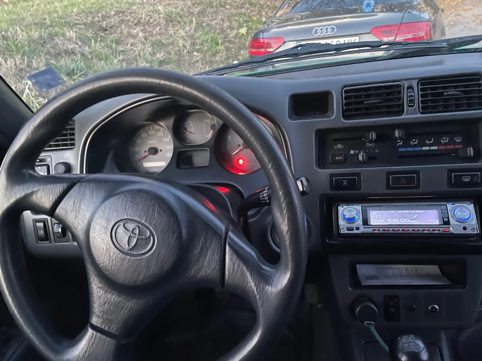 Toyota Rav4 * КЛИМАТИК * 4X4 ЕЛ.пакет * ФЕЙСЛИФТ - изображение 9