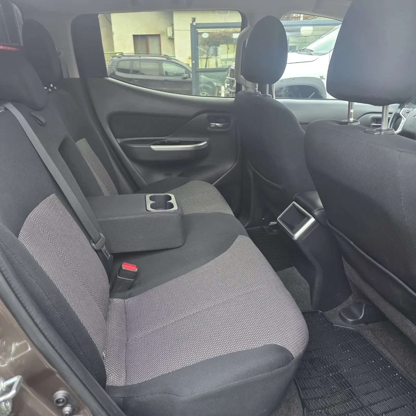 Mitsubishi L200 2.2D/HardTop/����������� | Mobile.bg � ����������� 11