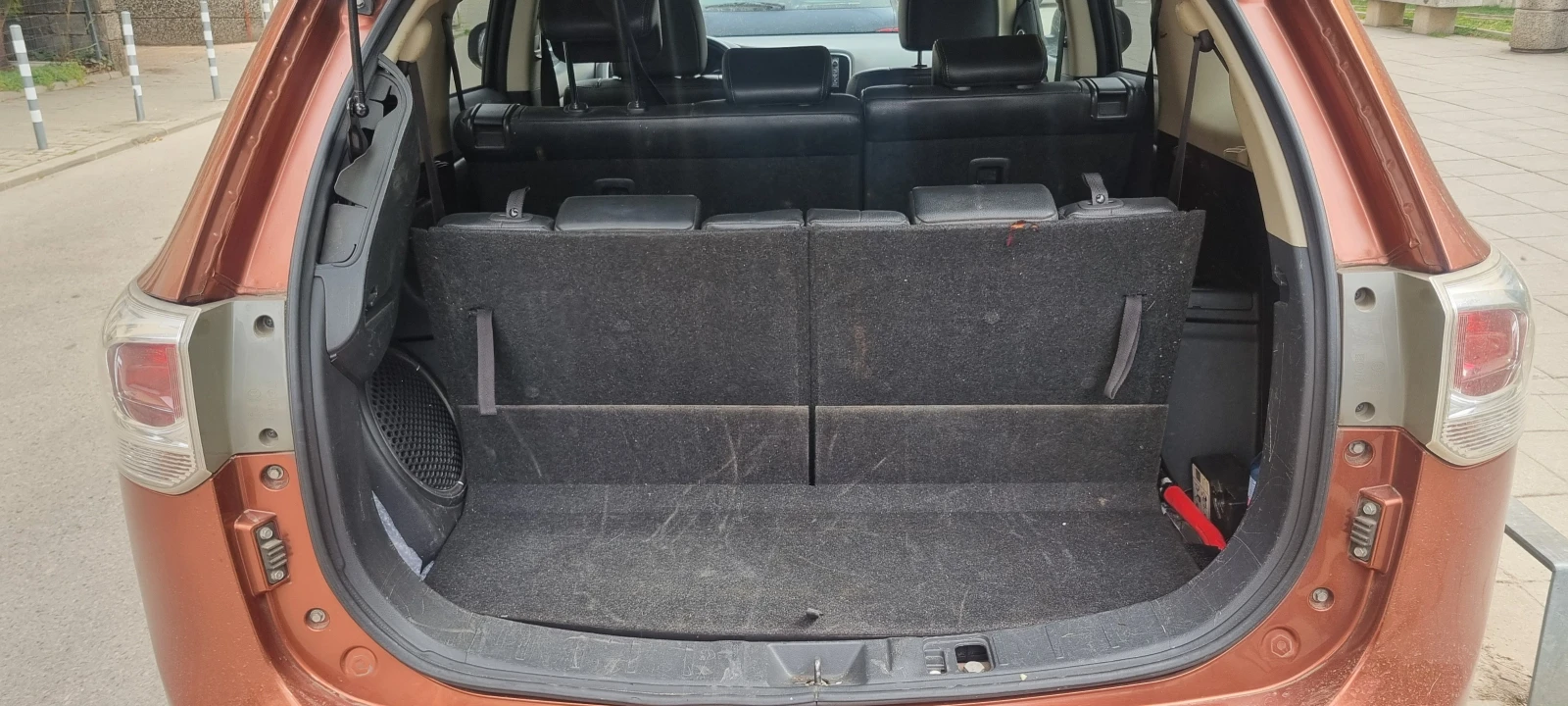 Mitsubishi Outlander, снимка 10 - Автомобили и джипове - 54005226