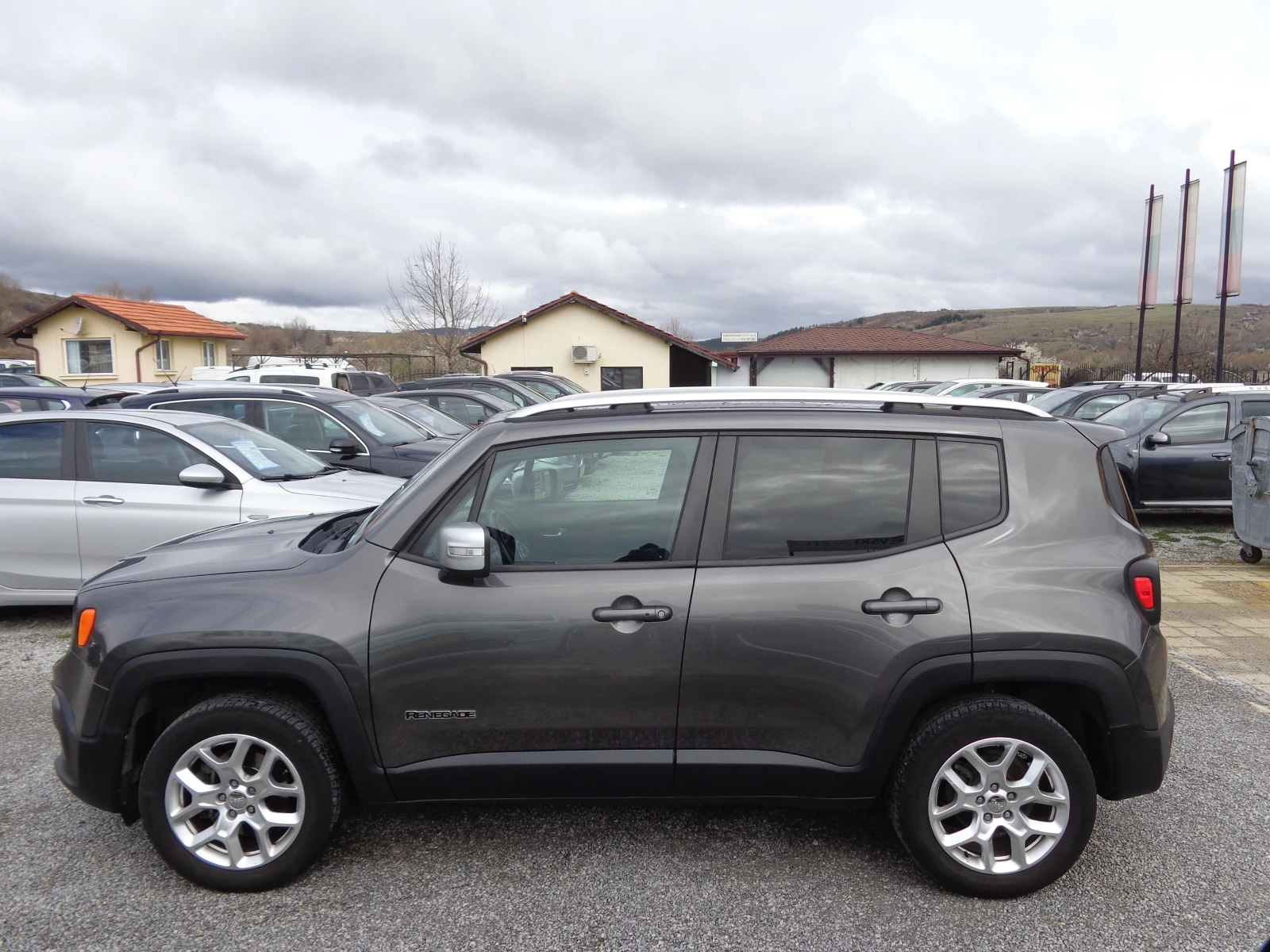 Jeep Renegade 2.0 JTD LIMITED, снимка 8 - Автомобили и джипове - 54124381