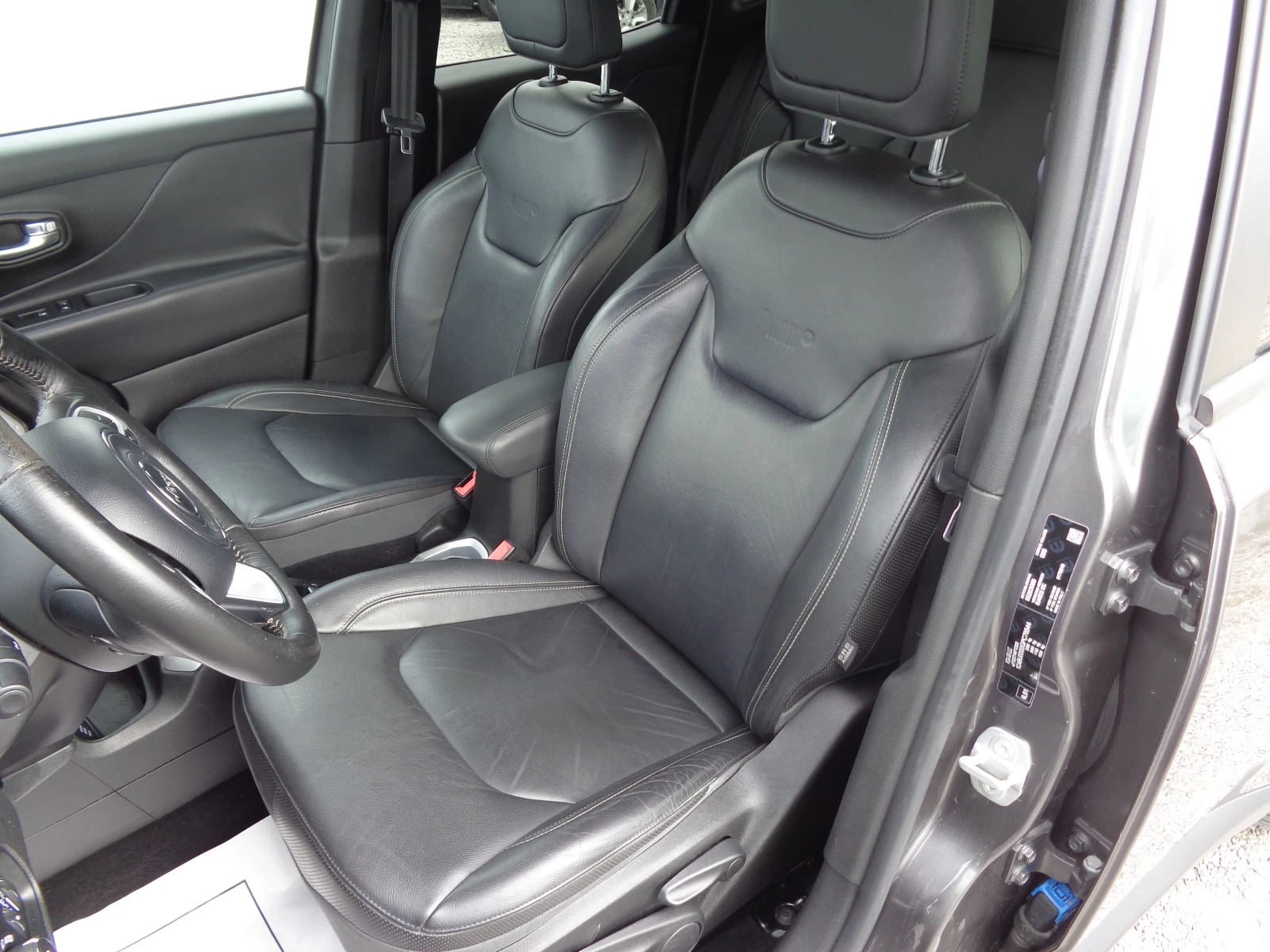 Jeep Renegade 2.0 JTD LIMITED, снимка 9 - Автомобили и джипове - 54124381