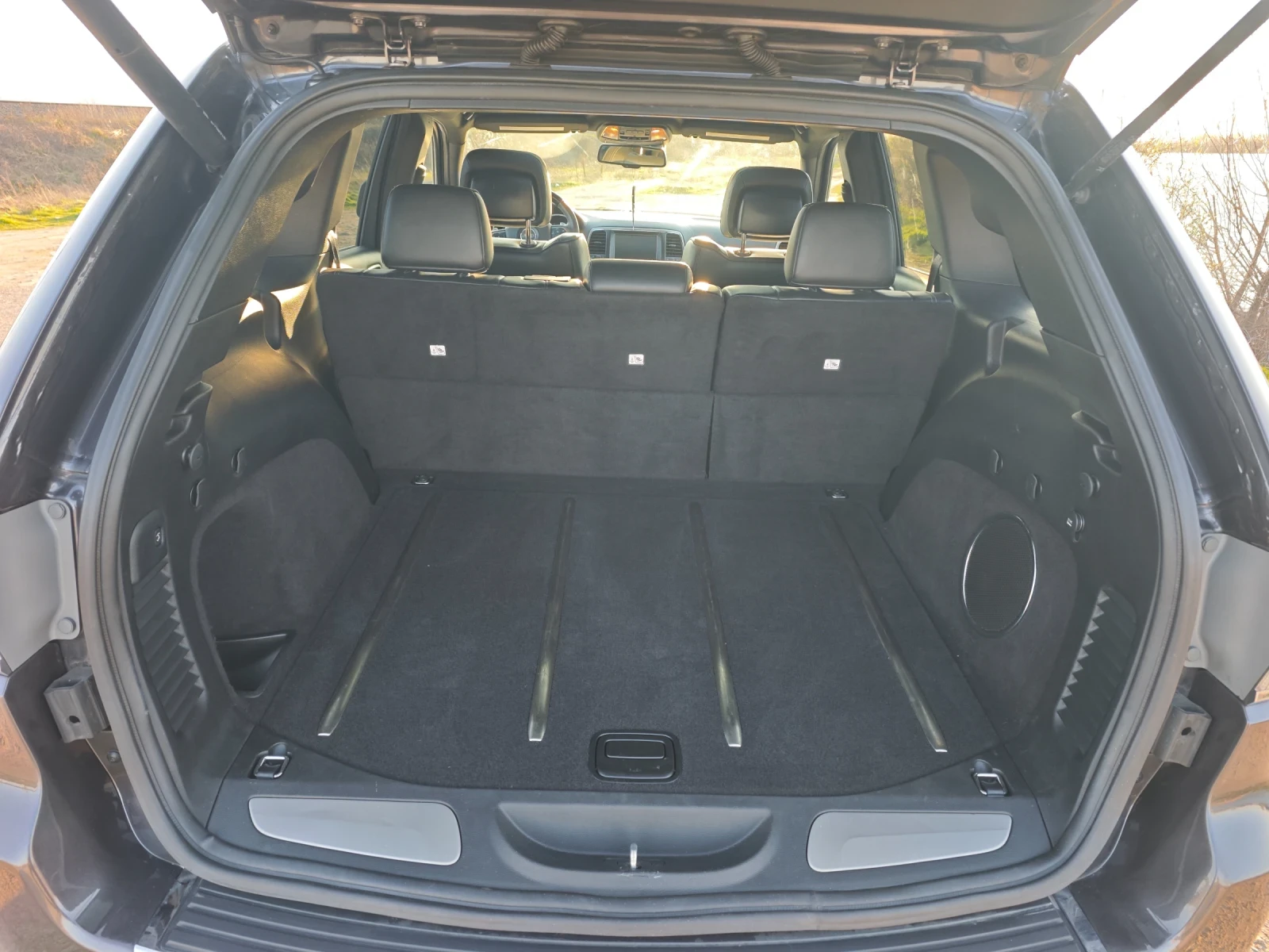 Jeep Grand cherokee Overland 3.6 , снимка 9 - Автомобили и джипове - 54129109