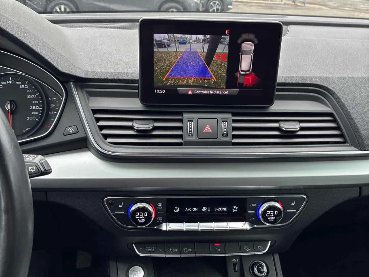 Audi Q5 * Komfort * ПОДГРЕВИ* ПАНОРАМА* KEYLESS* , снимка 9 - Автомобили и джипове - 54222261