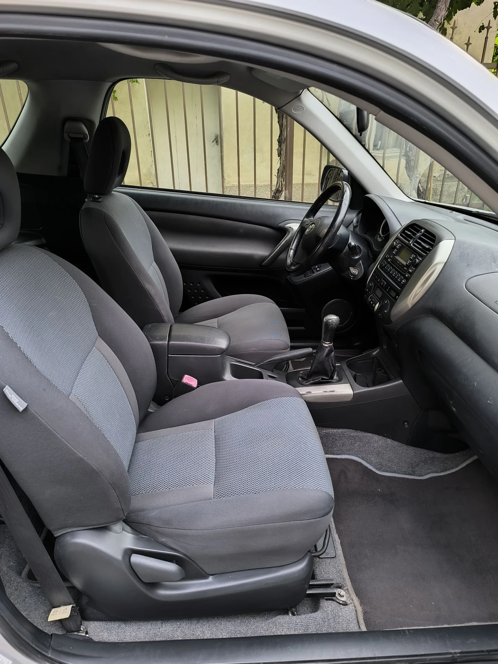 Toyota Rav4 Rav4 2.0куб 150кс, снимка 16 - Автомобили и джипове - 54986190