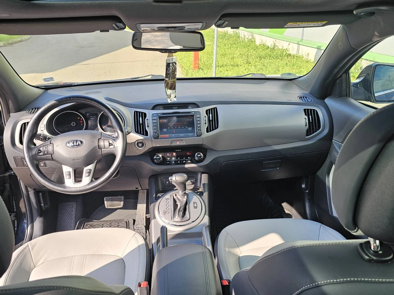 Kia Sportage 2.0 CRDI 4x4 Automat Platinum Edition , снимка 8 - Автомобили и джипове - 54783166