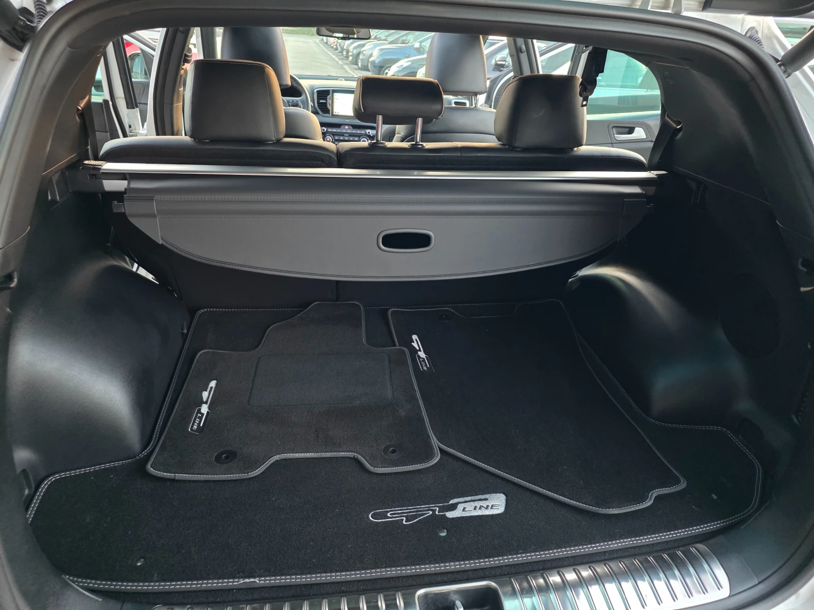 Kia Sportage УНИКАТ 106431км 1.6GDI-177к.с EURO 6-ГЕРМАНИЯ, снимка 17 - Автомобили и джипове - 55066180