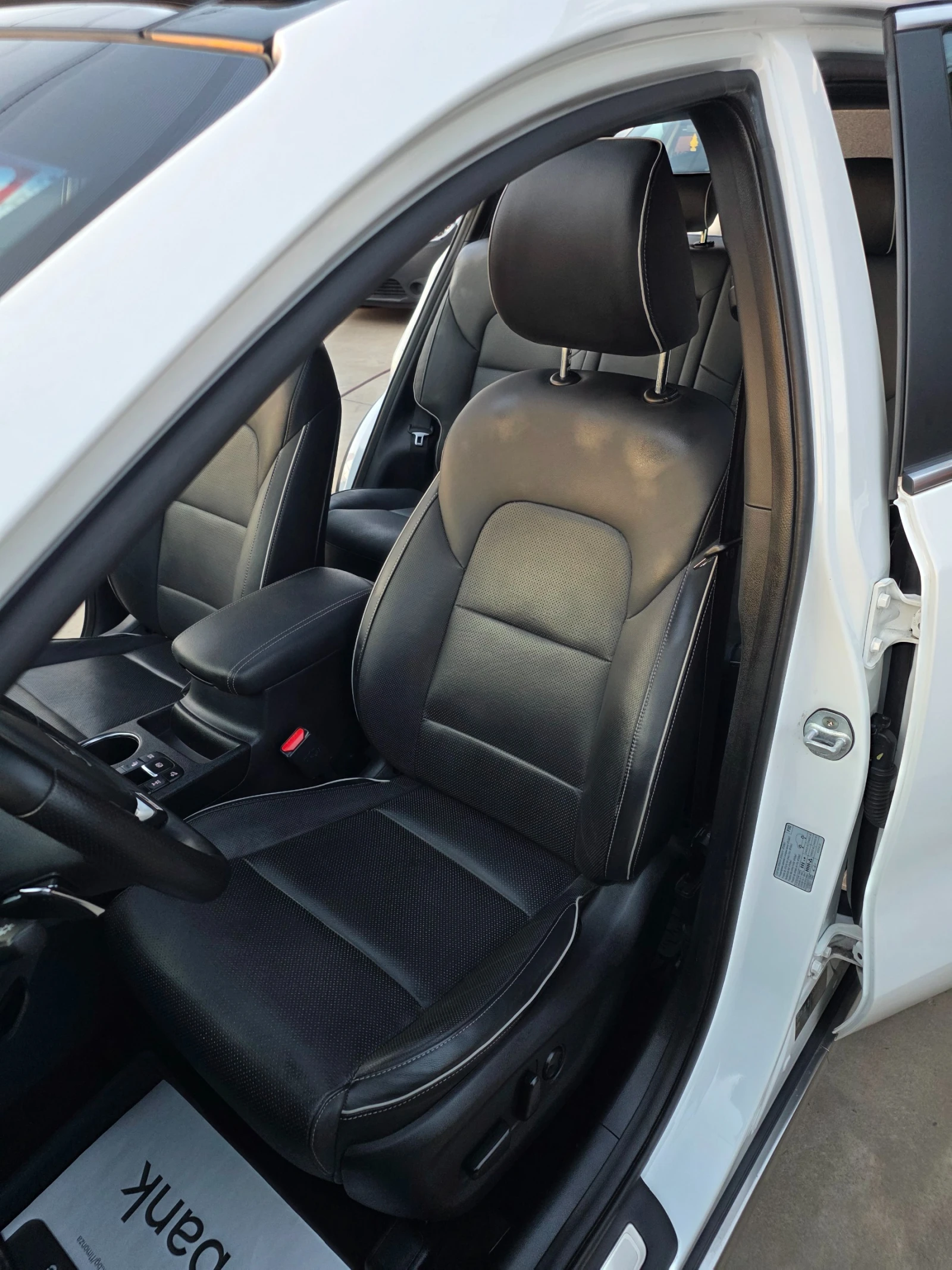 Kia Sportage УНИКАТ 106431км 1.6GDI-177к.с EURO 6-ГЕРМАНИЯ, снимка 11 - Автомобили и джипове - 55066180