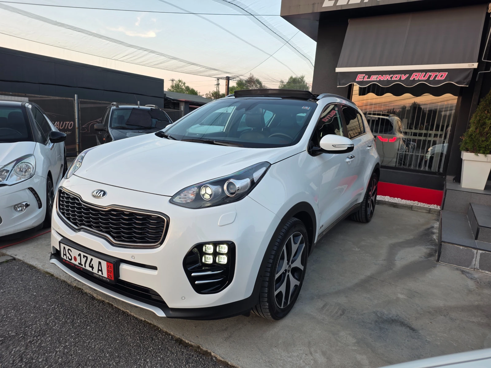 Kia Sportage УНИКАТ 106431км 1.6GDI-177к.с EURO 6-ГЕРМАНИЯ, снимка 3 - Автомобили и джипове - 55066180