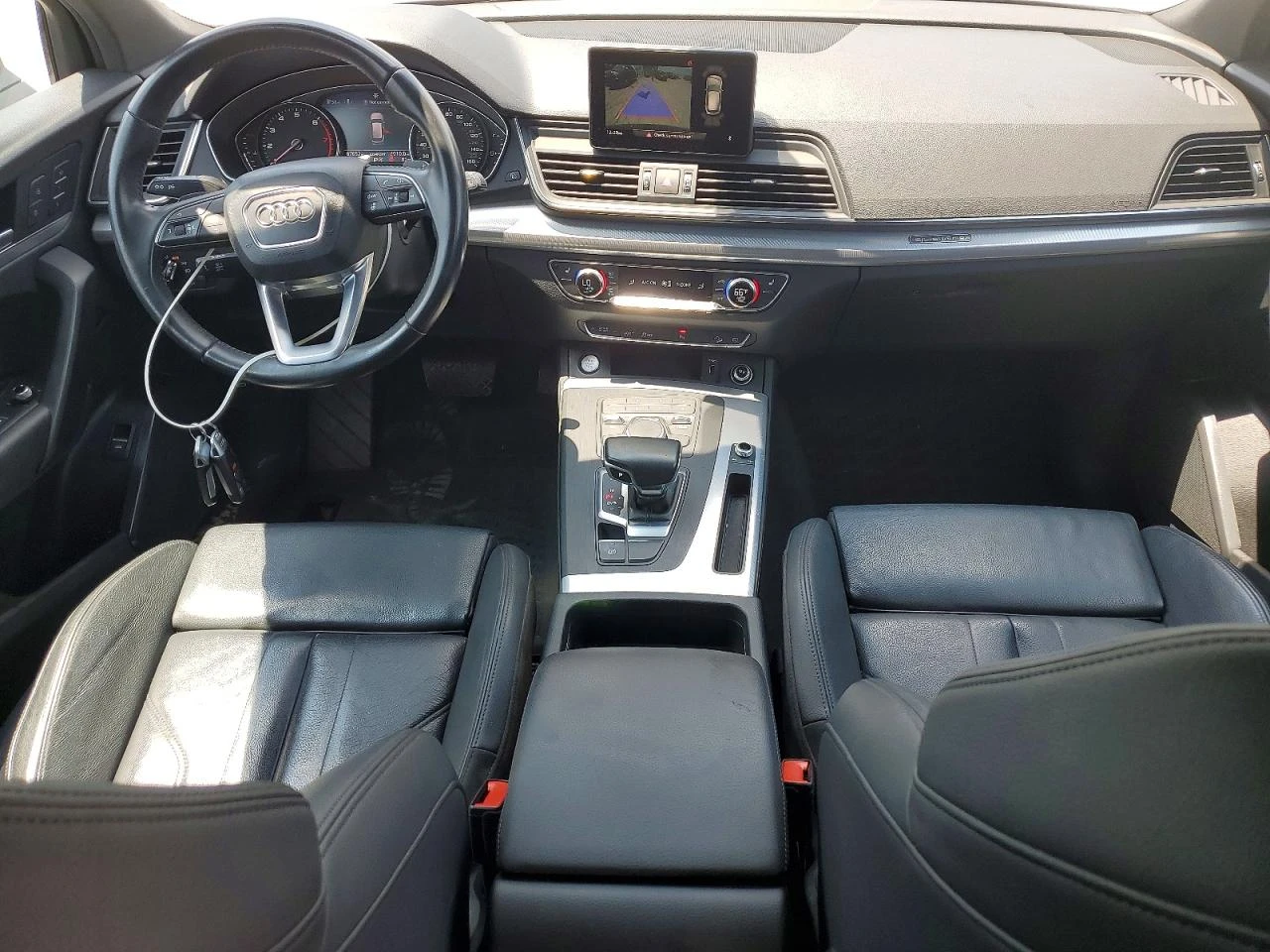 Audi Q5 Premium, снимка 8 - Автомобили и джипове - 55812751