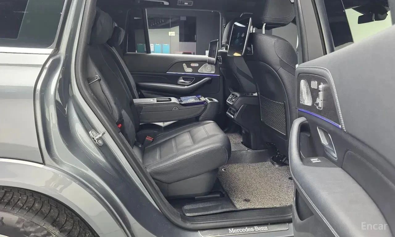 Mercedes-Benz GLS580, снимка 13 - Автомобили и джипове - 56733431