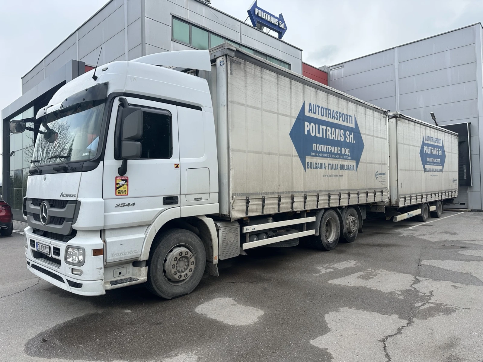 Mercedes-Benz Actros 2544 Хенгер - изображение 3