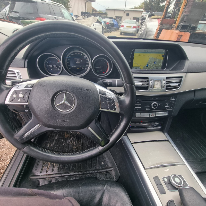 Mercedes-Benz E 200 Facelift , снимка 9 - Автомобили и джипове - 42613517