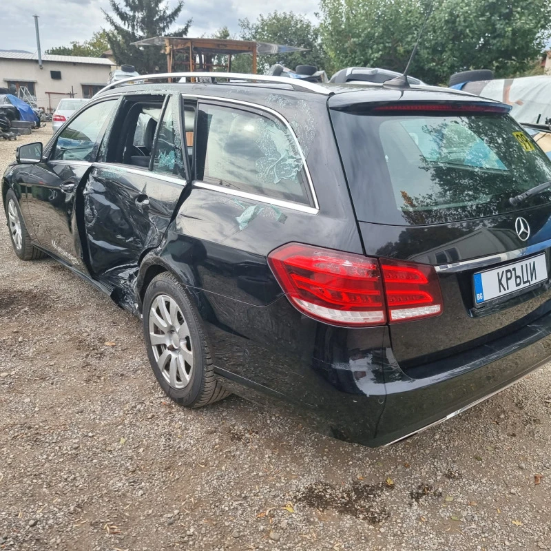 Mercedes-Benz E 200 Facelift , снимка 4 - Автомобили и джипове - 42613517