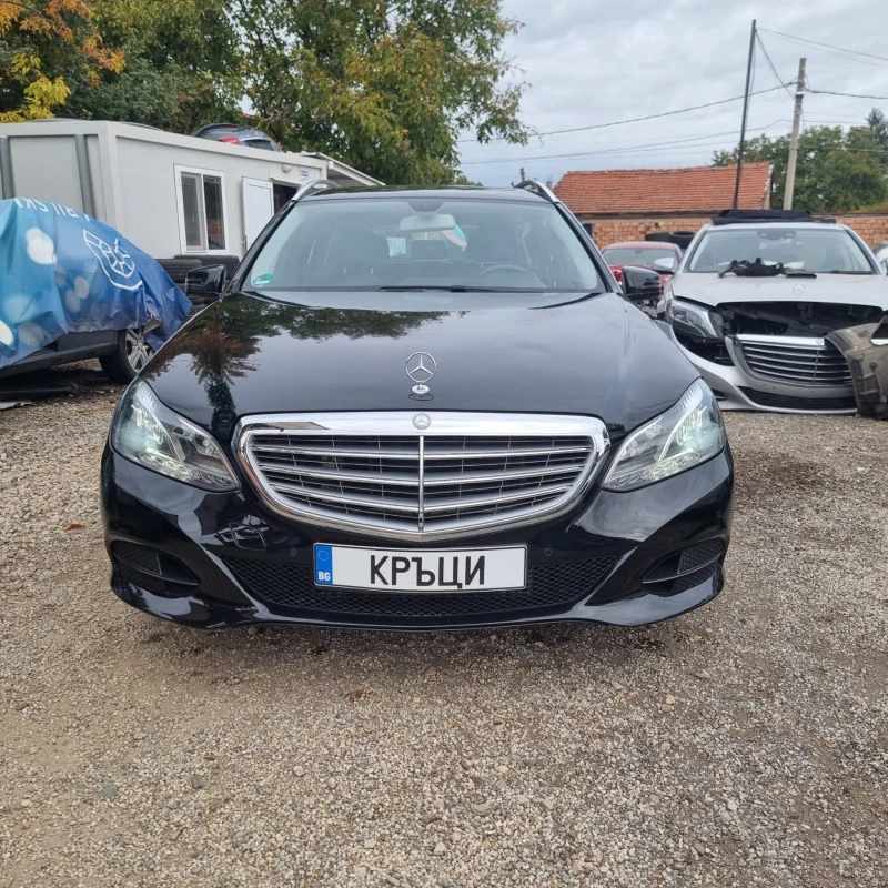 Mercedes-Benz E 200 Facelift , снимка 2 - Автомобили и джипове - 42613517