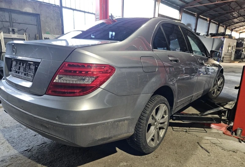 Mercedes-Benz C 180 ОМ651, снимка 4 - Автомобили и джипове - 43447074