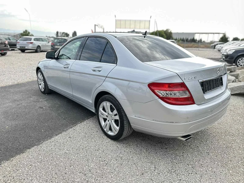 Mercedes-Benz C 220 AVANTGARDE/OM646, снимка 6 - Автомобили и джипове - 47148278